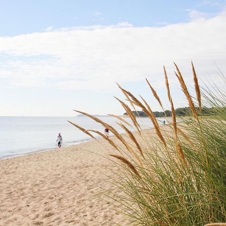 Terrasse, Gratis Nutzung Vom Ahoi Erlebnisbad Und Sauna In Sellin - Meeresblick Fewo 32 Goehren  Luaran gambar