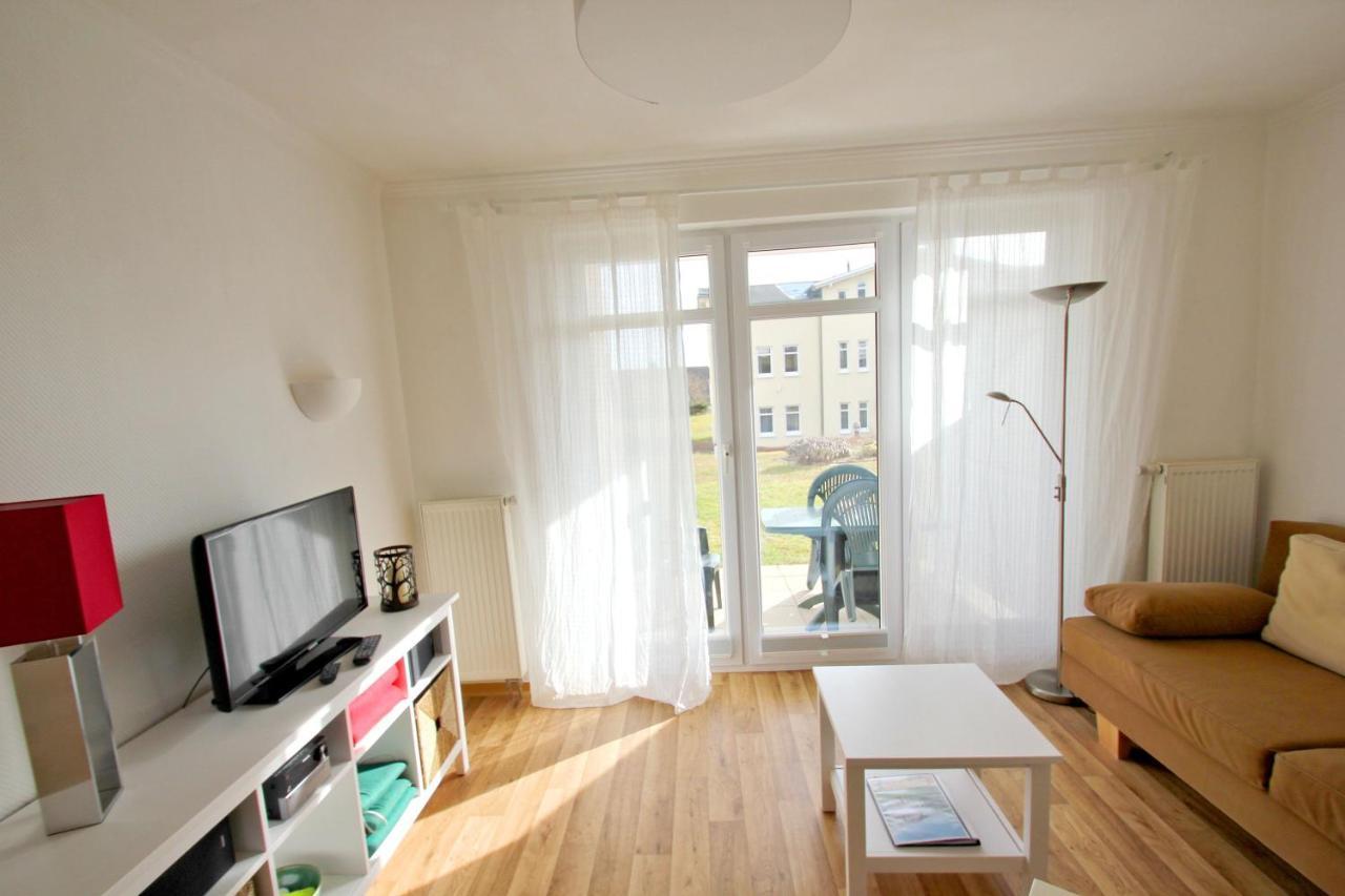 Terrasse, Gratis Nutzung Vom Ahoi Erlebnisbad Und Sauna In Sellin - Meeresblick Fewo 32 Goehren  Luaran gambar